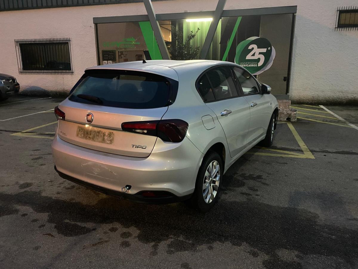 Tipo Hatchback  FIAT Tipo Hatchback (357_)