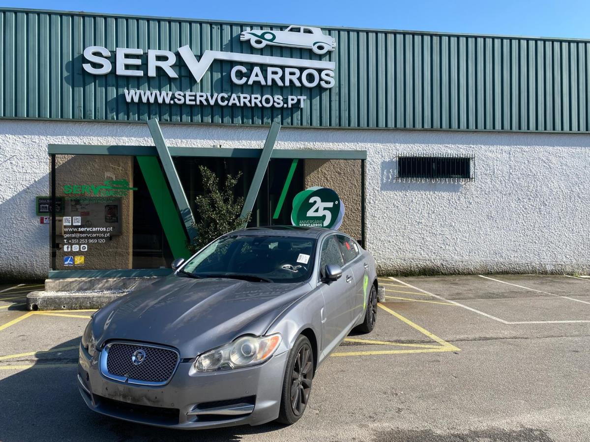 XF  JAGUAR XF (X250)