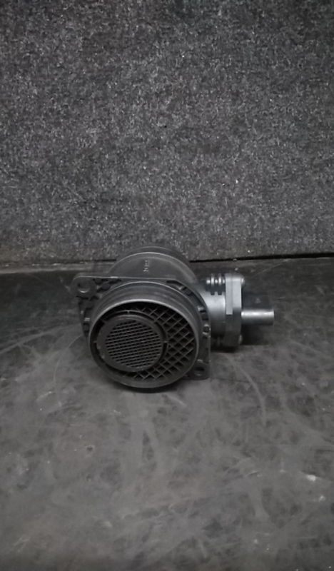 Débitmètre d'air massique (MAF) SEAT Ibiza IV (6J5, 6P1) Imagem-1