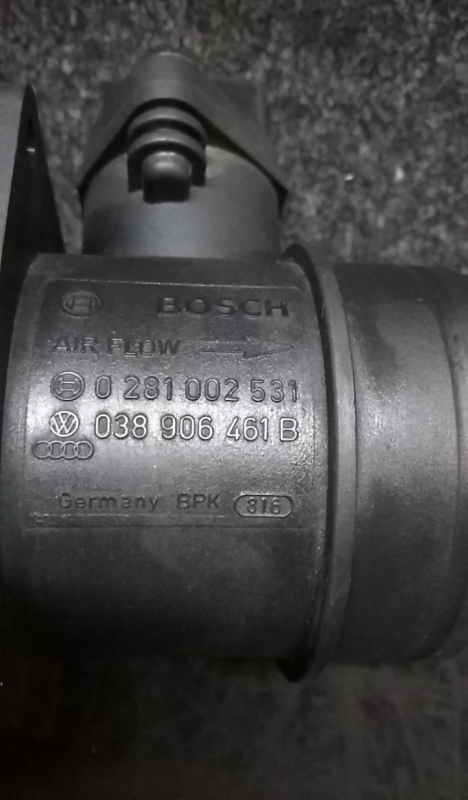 Débitmètre d'air massique (MAF) SEAT Ibiza IV (6J5, 6P1) Imagem-3