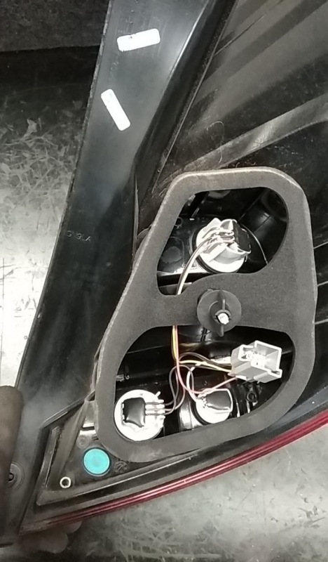 Left Tail light FORD Fiesta VI (CB1, CCN) Imagem-2