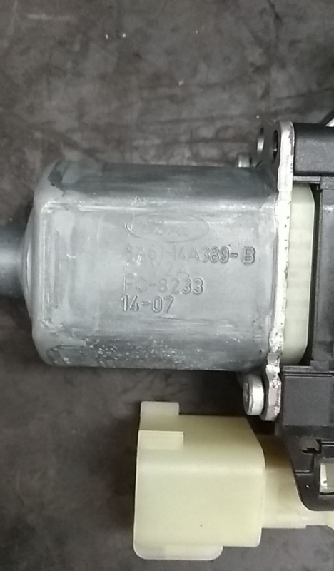 Moteur lève-vitre avant gauche FORD Fiesta VI (CB1, CCN) Imagem-4