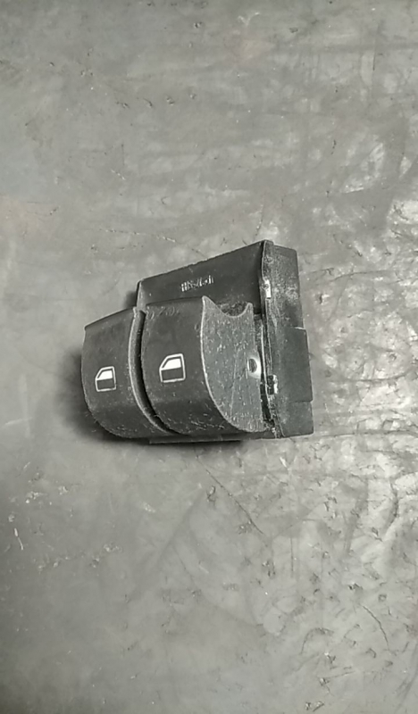 Commande / interrupteur lève-vitre Avant gauche AUDI A3 (8P1) Imagem-1