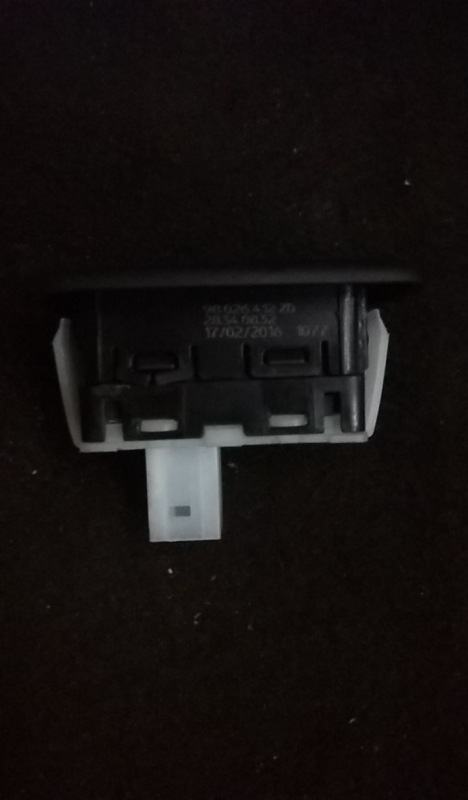 Right Rear window control PEUGEOT 508 SW Imagem-2