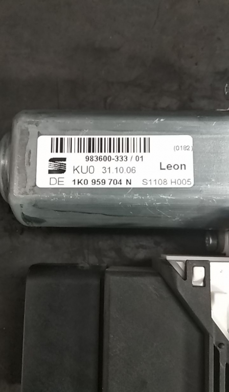 Motor vidro trás direito SEAT Leon (1P1) Imagem-2