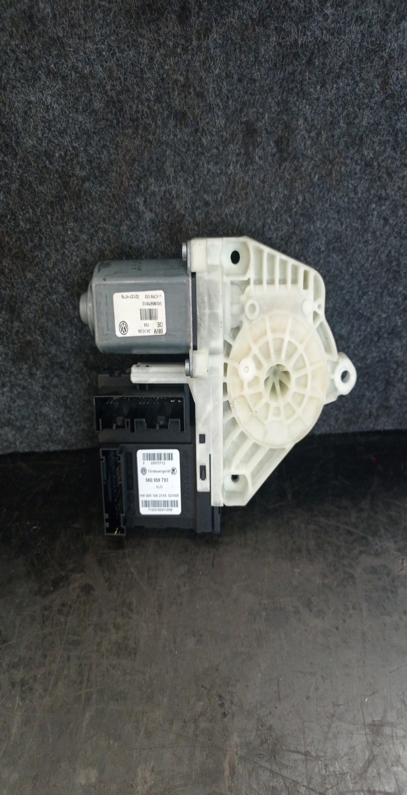 Front Left Window Motor VOLKSWAGEN Golf VI (5K1) Imagem-1