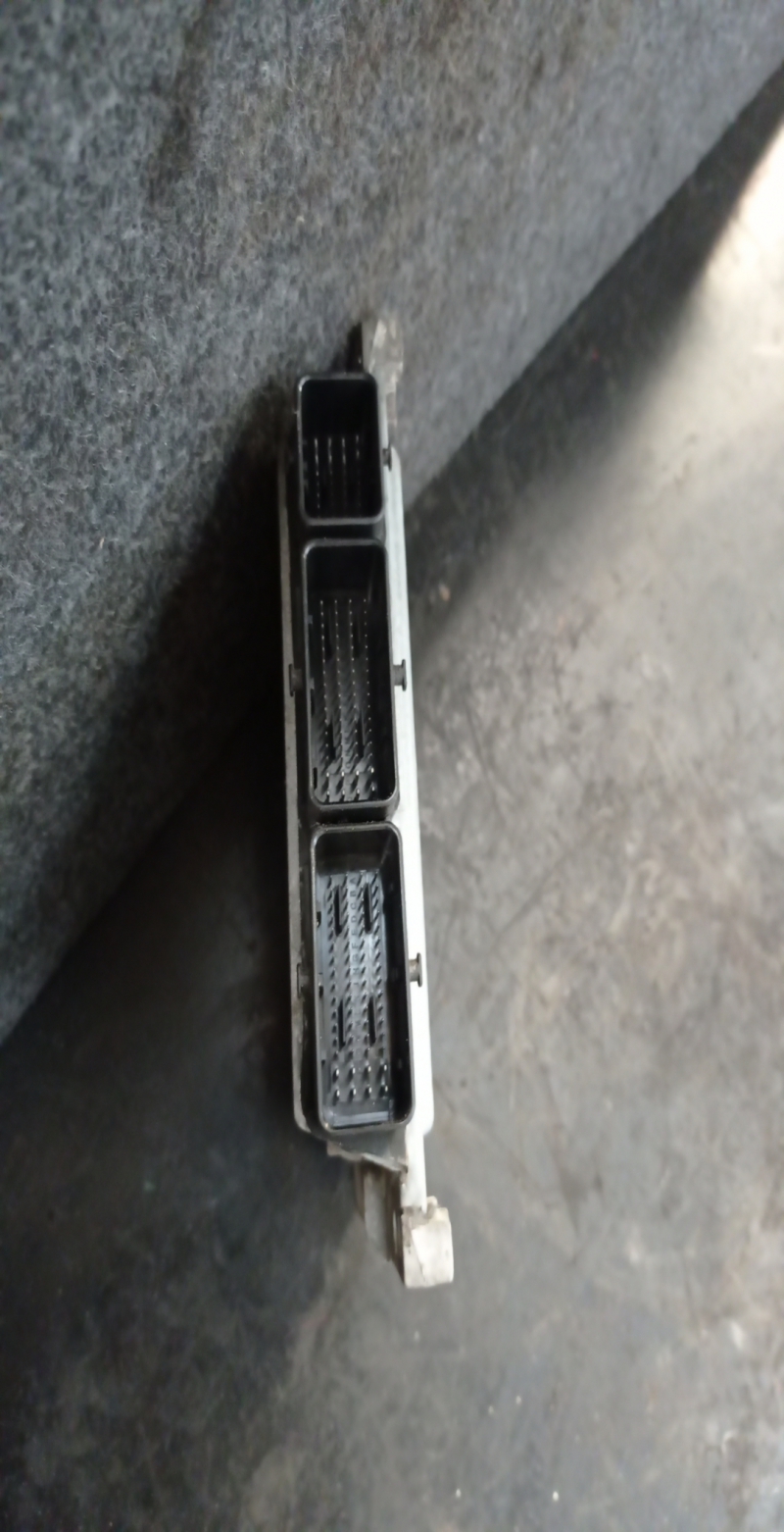 Calculateur /  Unité de contrôle moteur RENAULT Megane III (BZ0_) Imagem-3