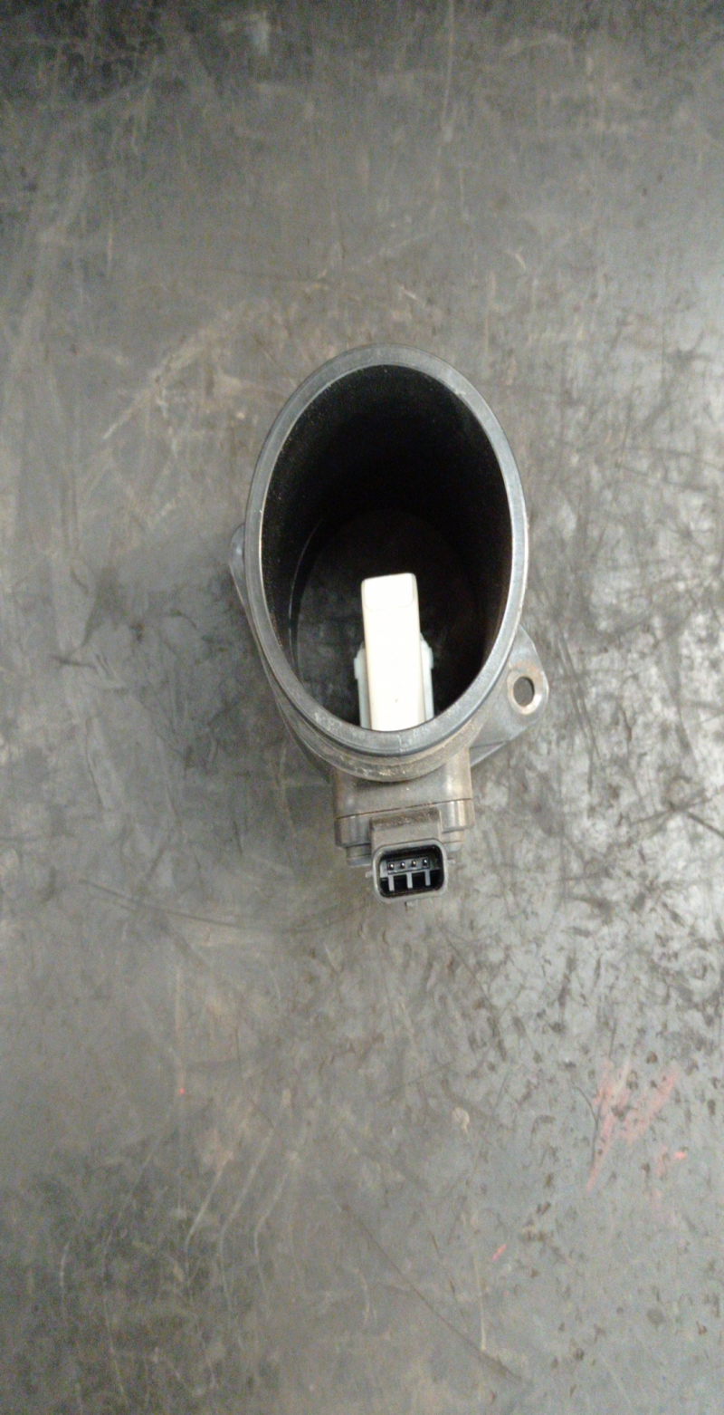 Débitmètre d'air massique (MAF) RENAULT Megane III (BZ0_) Imagem-2