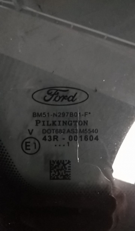 Left rear quarter glass FORD Focus III Carrinha Imagem-2