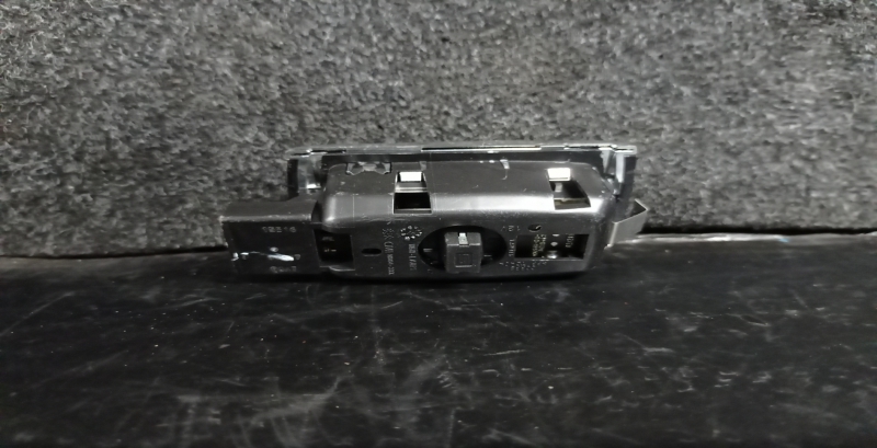 Interior light PEUGEOT 508 SW Imagem-6