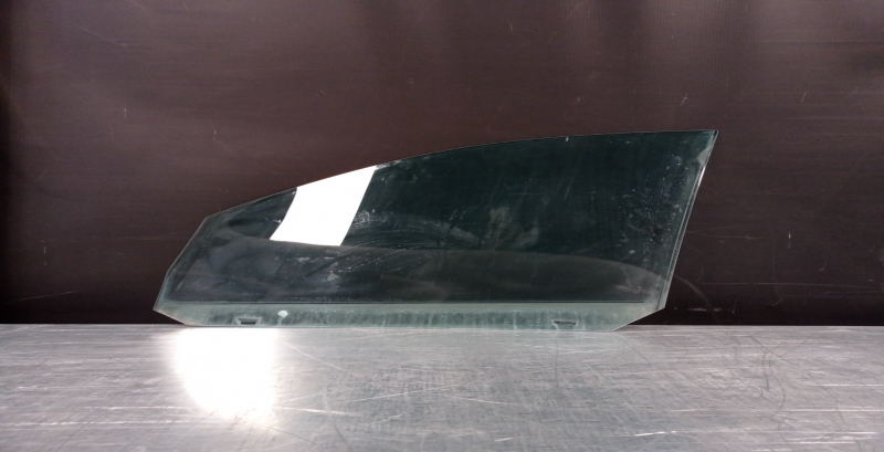 Vetro porta anteriore destra VOLKSWAGEN Golf V (1K1) Imagem-1