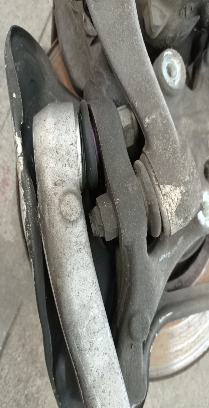 Left front suspension arm MERCEDES-BENZ Classe C (W204) Imagem-2