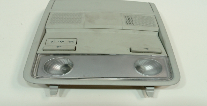 Plafonier frente VOLKSWAGEN Golf VI (5K1) Imagem-1