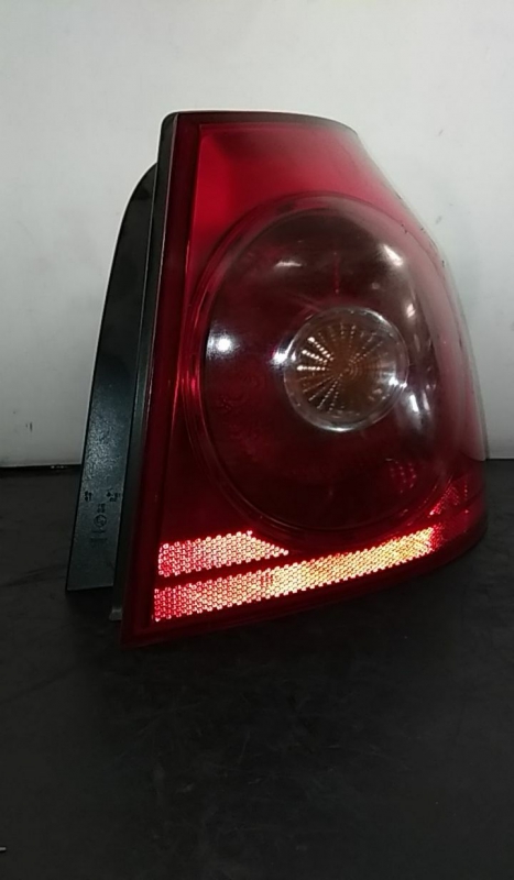 Right Tail light VOLKSWAGEN Golf V (1K1) Imagem-1