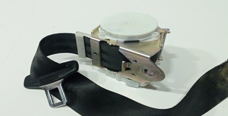 Left rear seatbelt AUDI A3 (8P1) Imagem-1