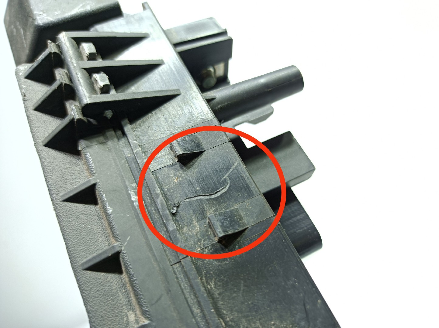 Caixa fusíveis / SAM / BSI OPEL Astra J Imagem-2