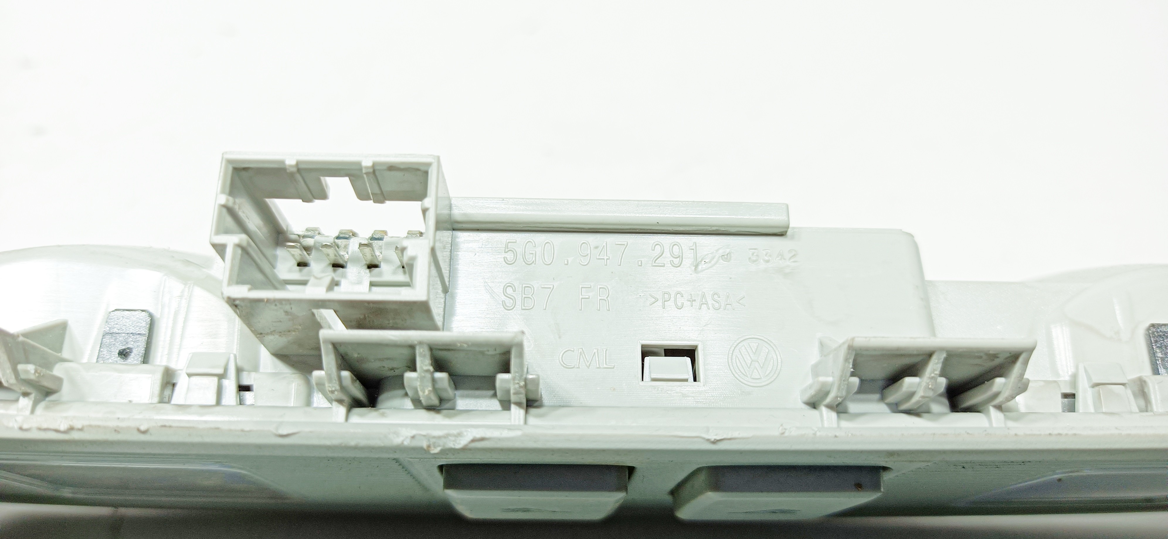 Plafoniera posteriore VOLKSWAGEN Golf VII (5G1, BQ1, BE1, BE2) Imagem-2