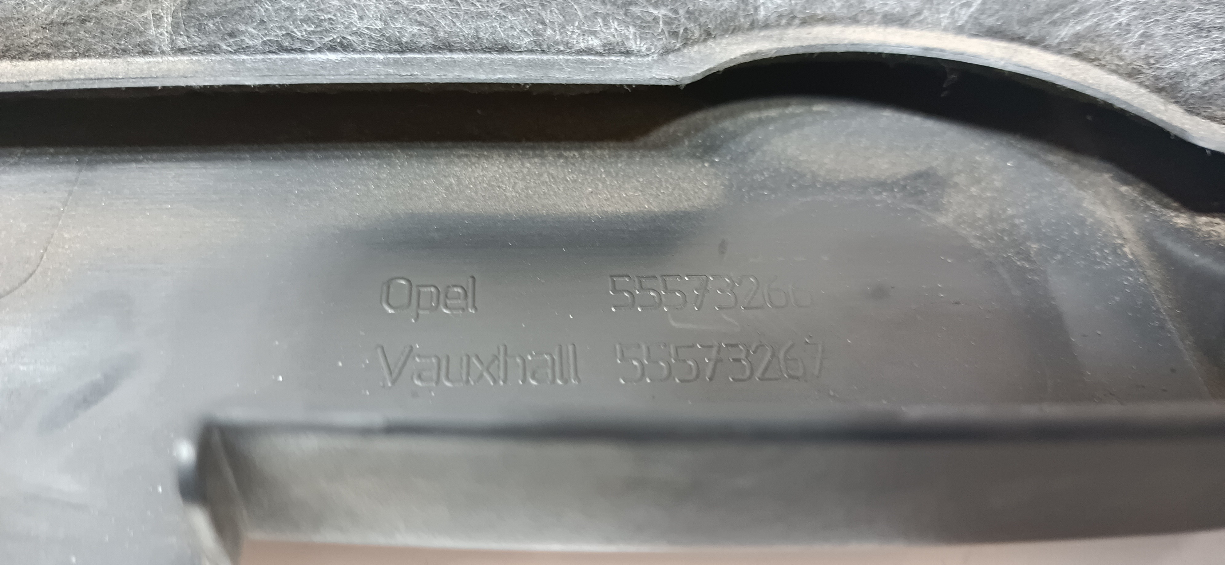 Cobertura del motor OPEL Astra J Imagem-2