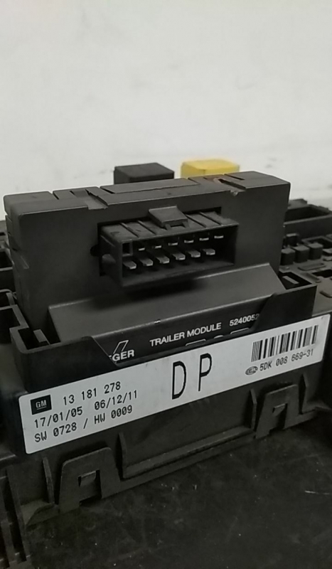 Scatola fusibili / SAM / BSI OPEL Astra H Hatchback (L48) Imagem-2