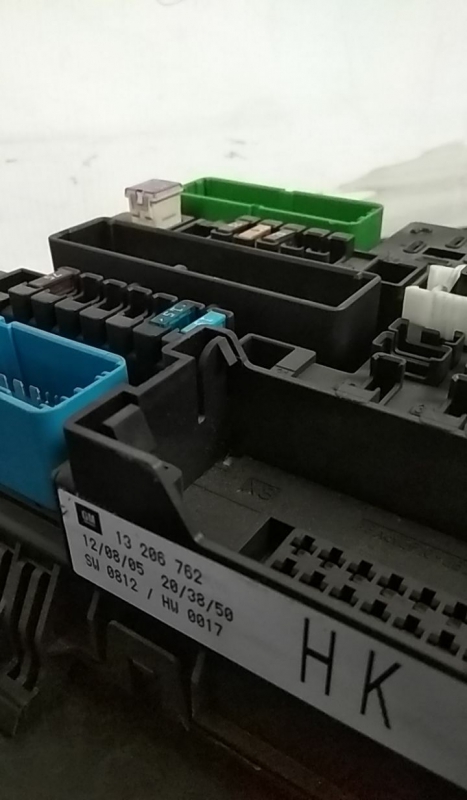 Scatola fusibili / SAM / BSI OPEL Astra H Caravan (L35) Imagem-2