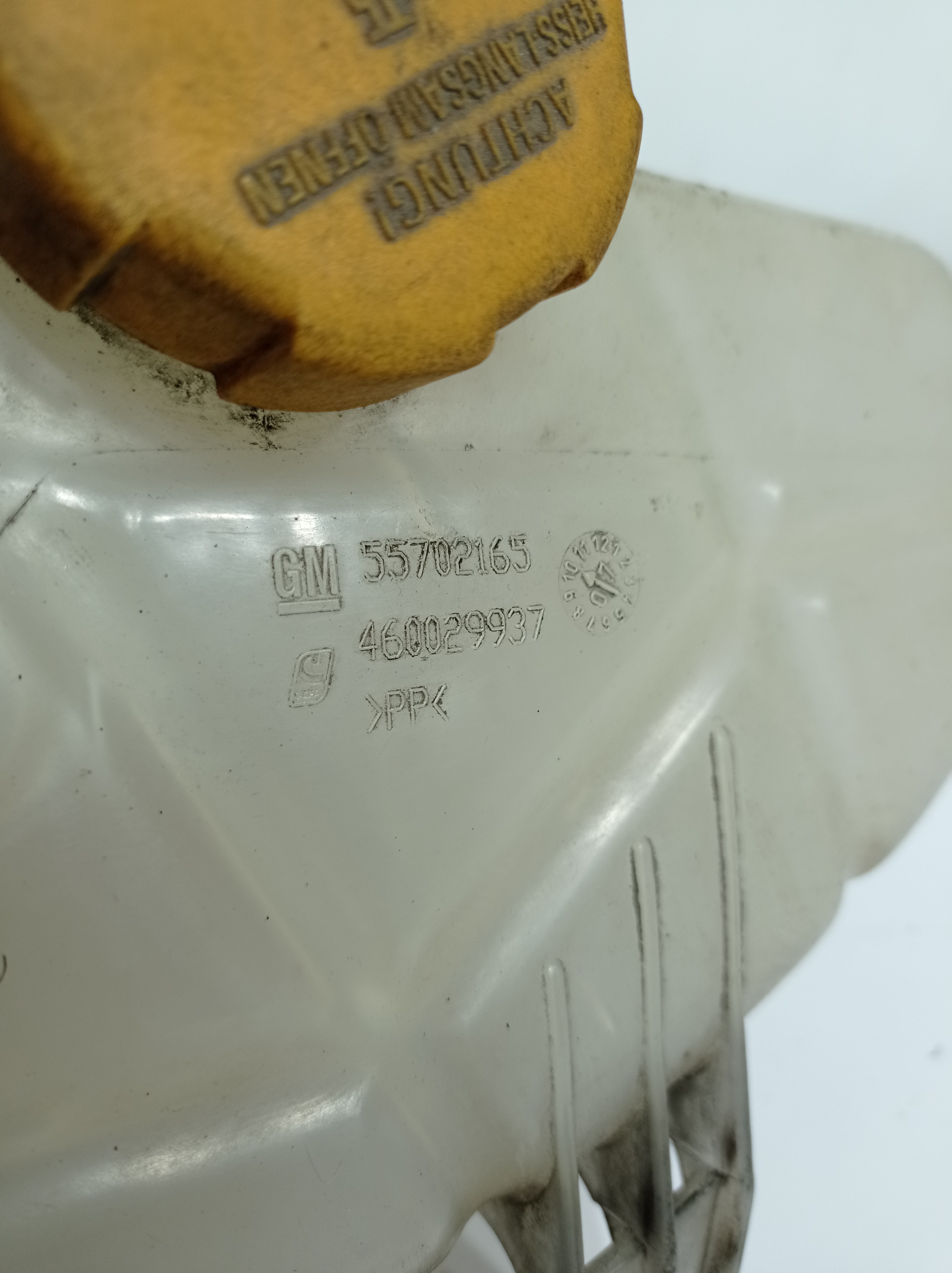 Coolant reservoir OPEL Corsa D Imagem-1