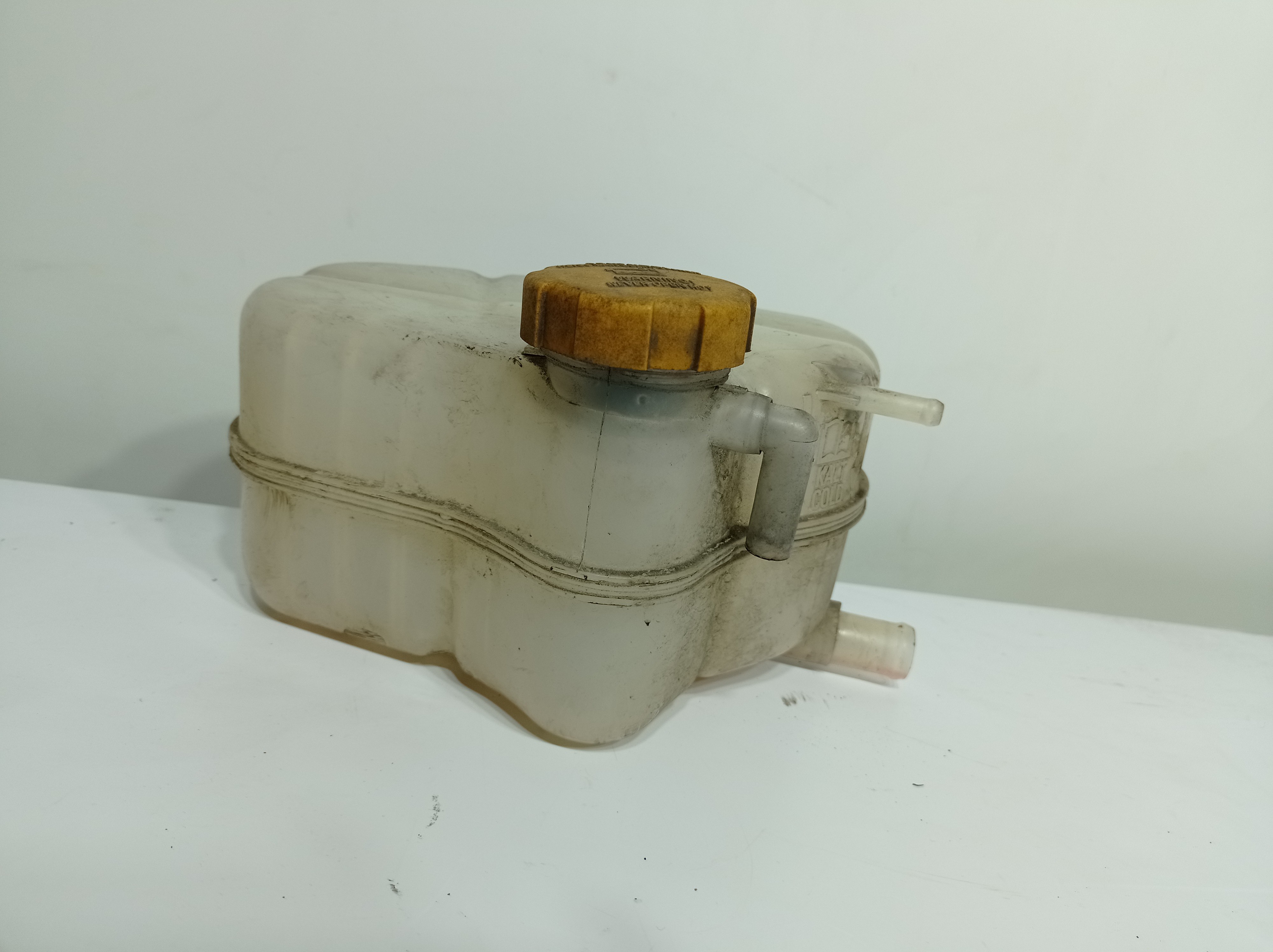 Coolant reservoir OPEL Corsa D Imagem-2