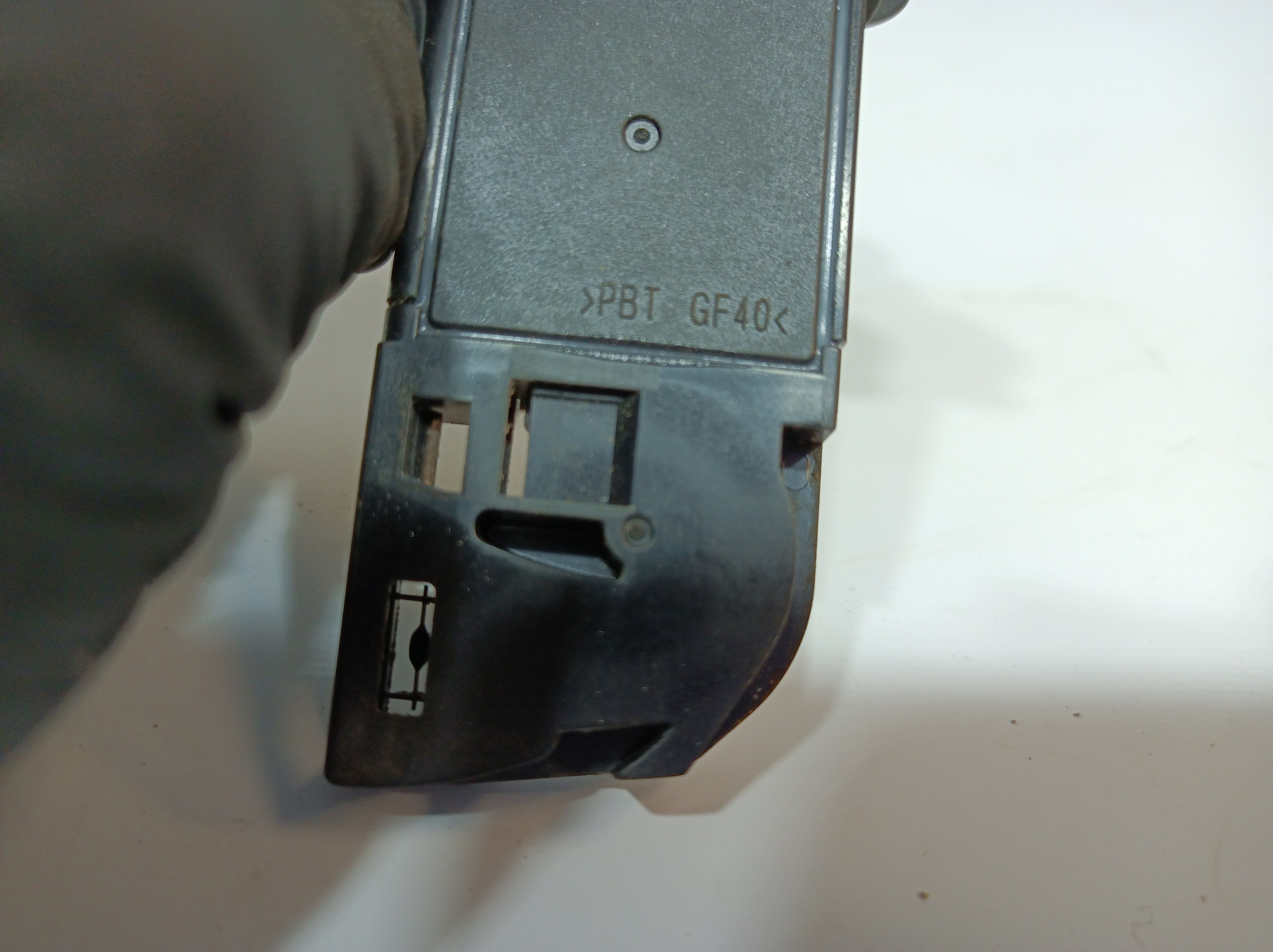 Mass Air Flow Sensor (MAF) FORD Fiesta VI (CB1, CCN) Imagem-2