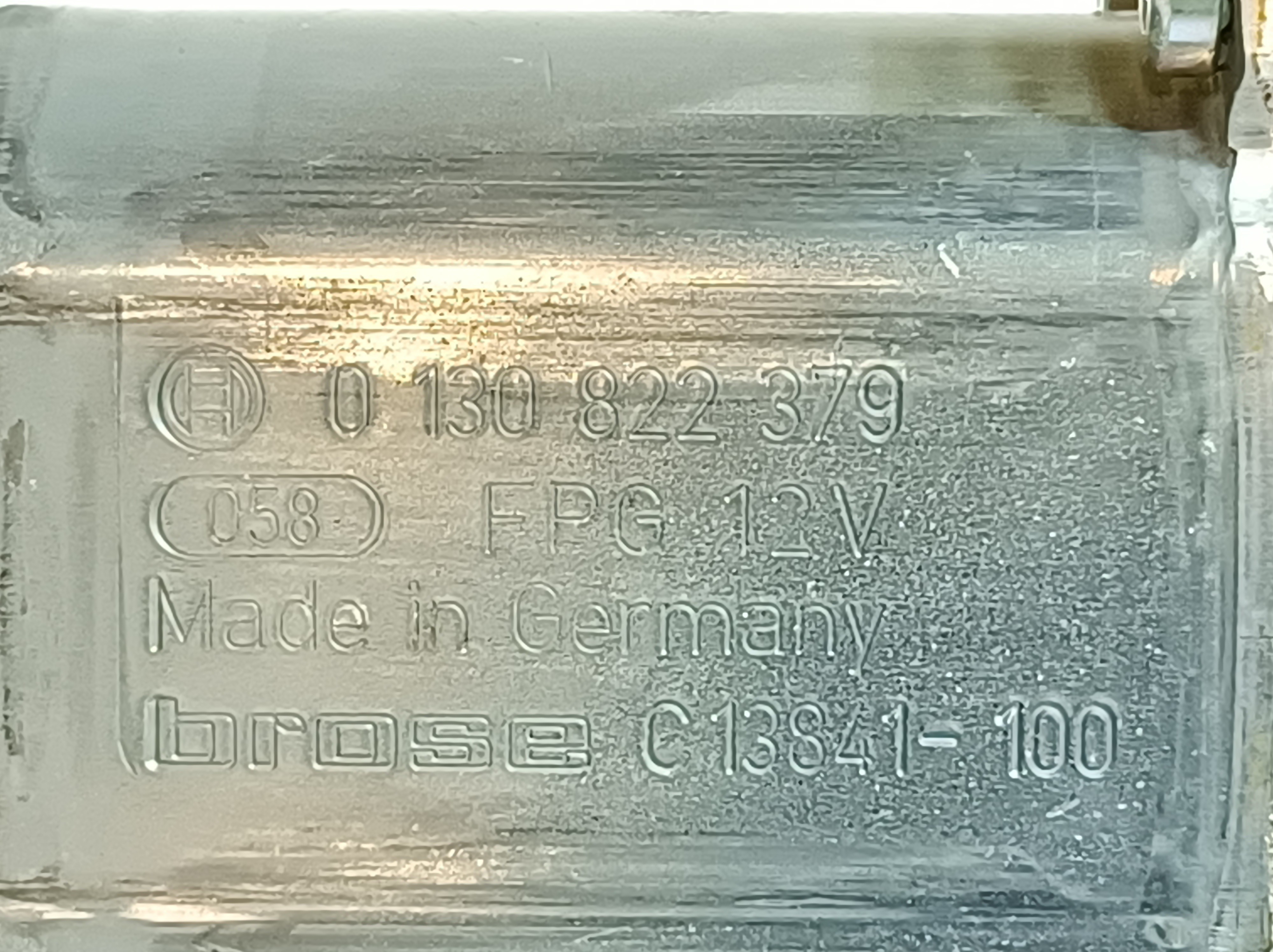 Moteur lève-vitre avant gauche VOLKSWAGEN Golf VII (5G1, BQ1, BE1, BE2) Imagem-3