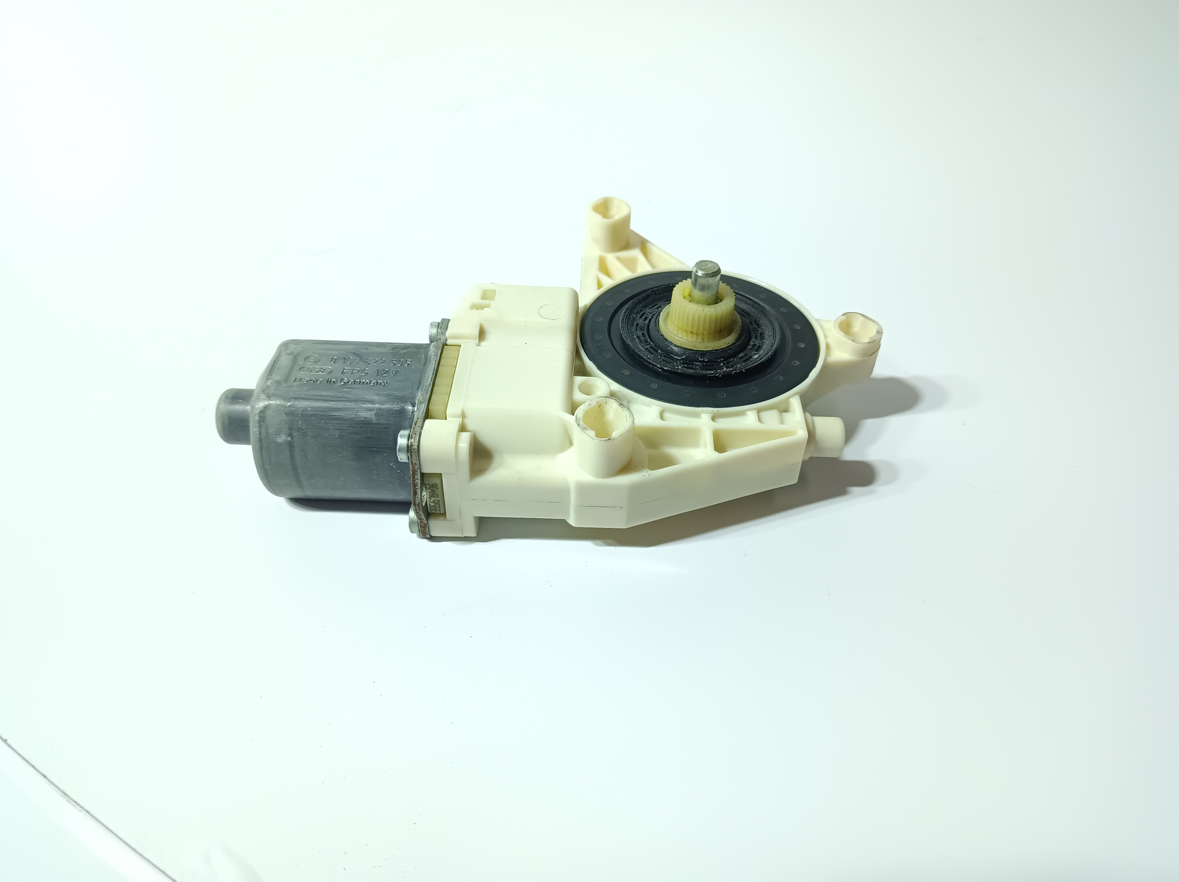 Moteur lève-vitre arrière gauche MERCEDES-BENZ Classe C (W204) Imagem-1