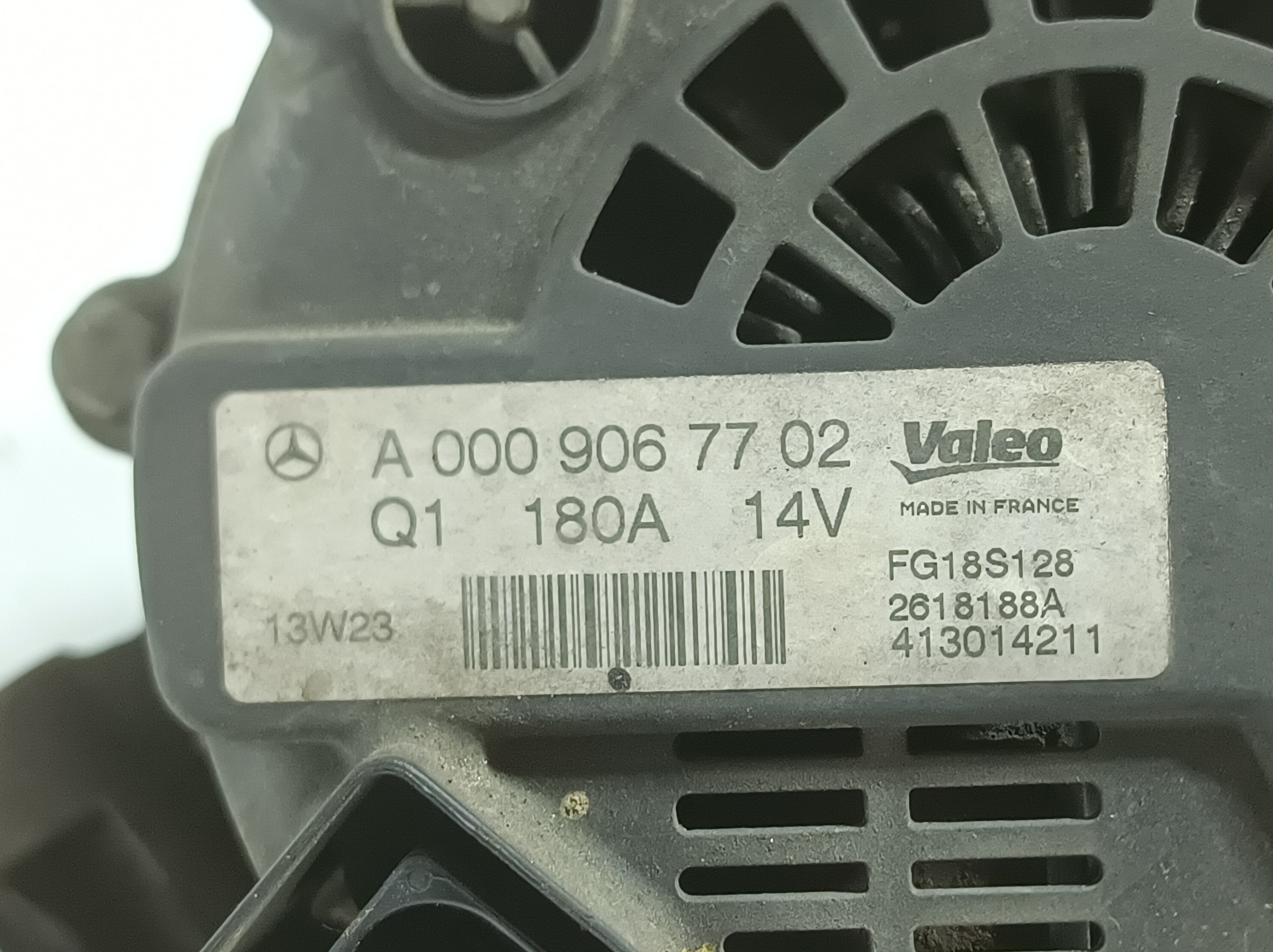 Alternador MERCEDES-BENZ Classe E (W212) Imagem-2