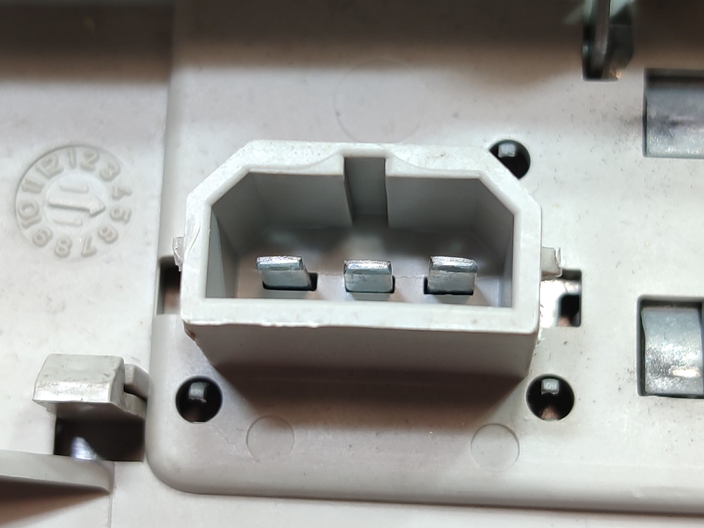 Plafoniera anteriore SEAT Ibiza IV (6J5, 6P1) Imagem-2