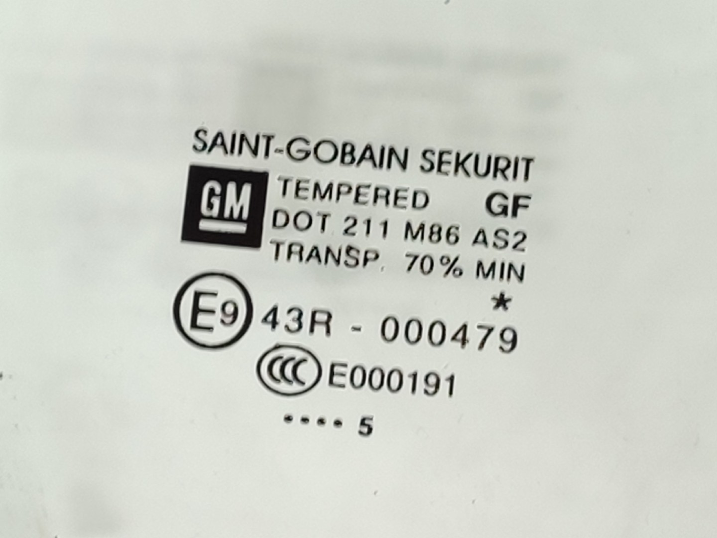 Vetro porta anteriore destra OPEL Corsa E Imagem-1