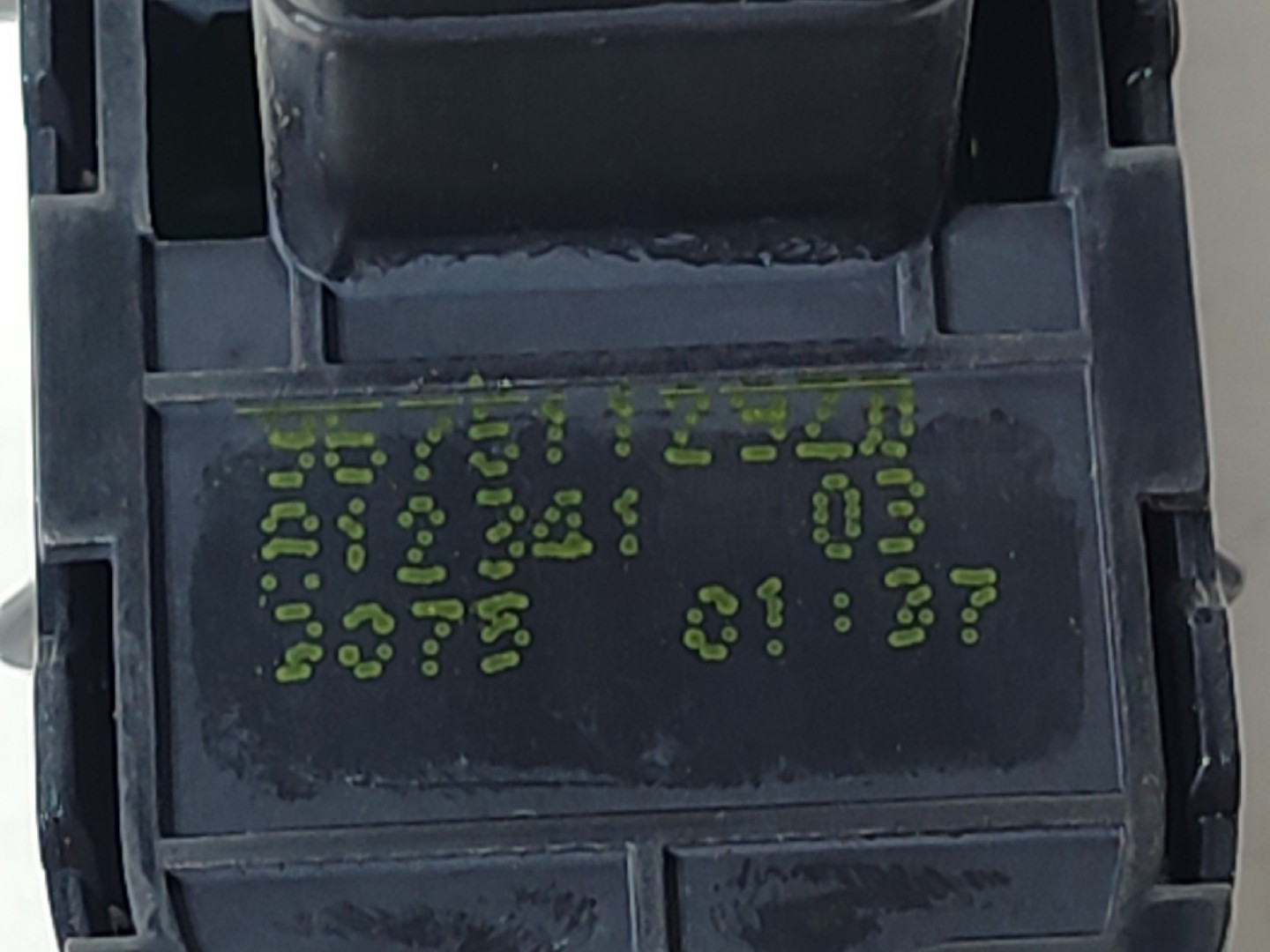 Commande / interrupteur lève-vitre Avant gauche PEUGEOT 208 Imagem-3