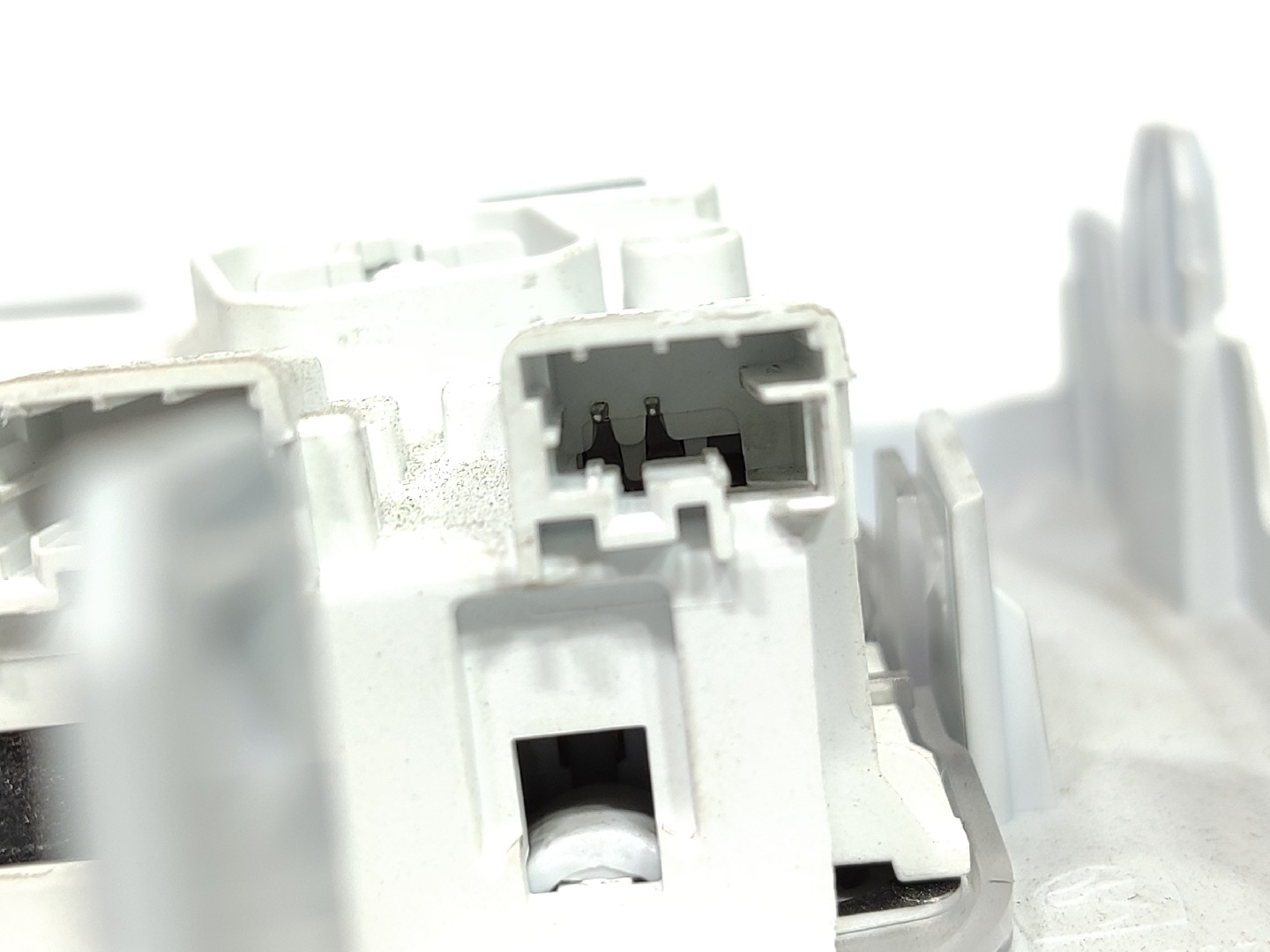 Plafoniera anteriore PEUGEOT 308 SW II Imagem-2