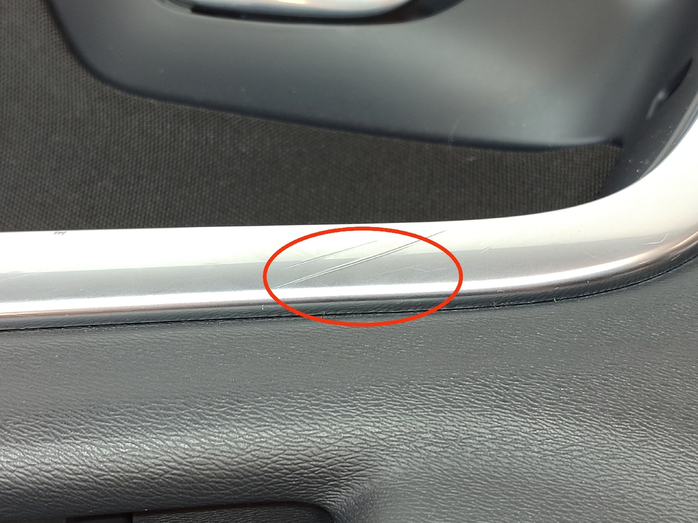 Forra porta / quartela trás esquerda VOLVO S60 II (134) Imagem-6