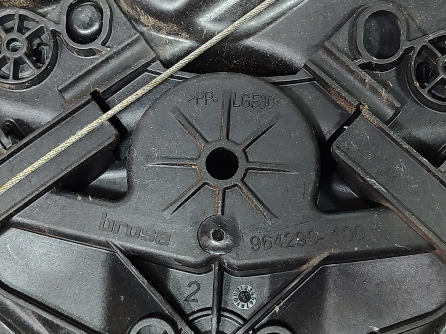 Elevador vidros frente esquerdo VOLVO S60 II (134) Imagem-2