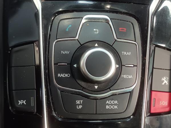 Comando do rádio PEUGEOT 508 SW Imagem-0