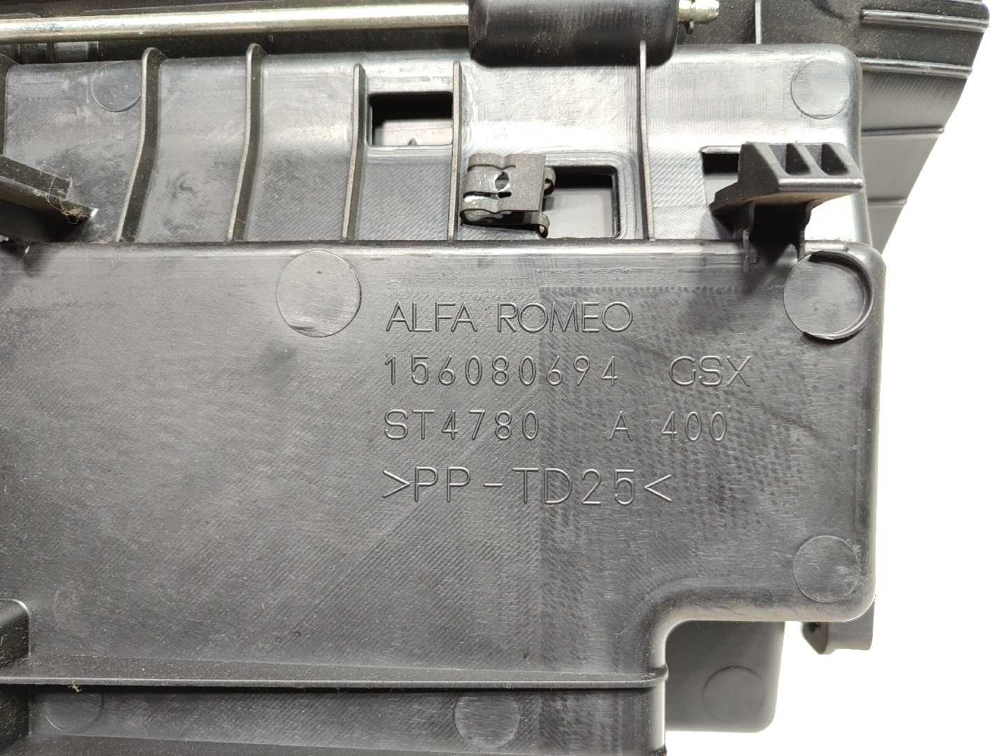 Porta luvas ALFA ROMEO Mito (955_) Imagem-4