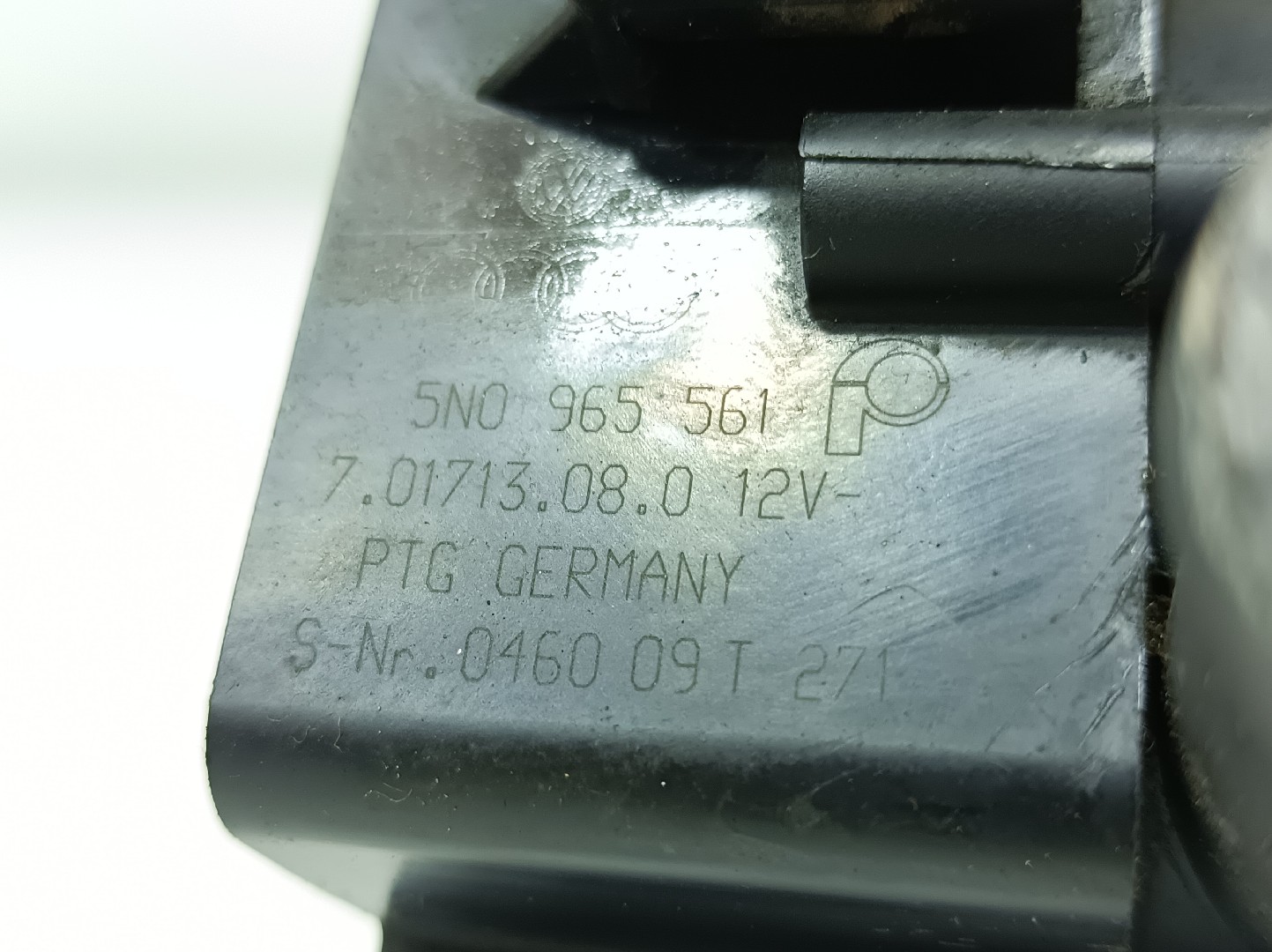 Water pump VOLKSWAGEN Golf VI (5K1) Imagem-2