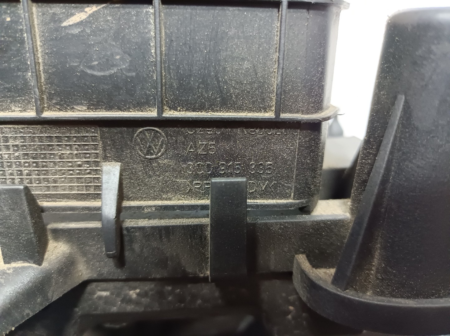 Boîtier de batterie VOLKSWAGEN Golf VI (5K1) Imagem-3