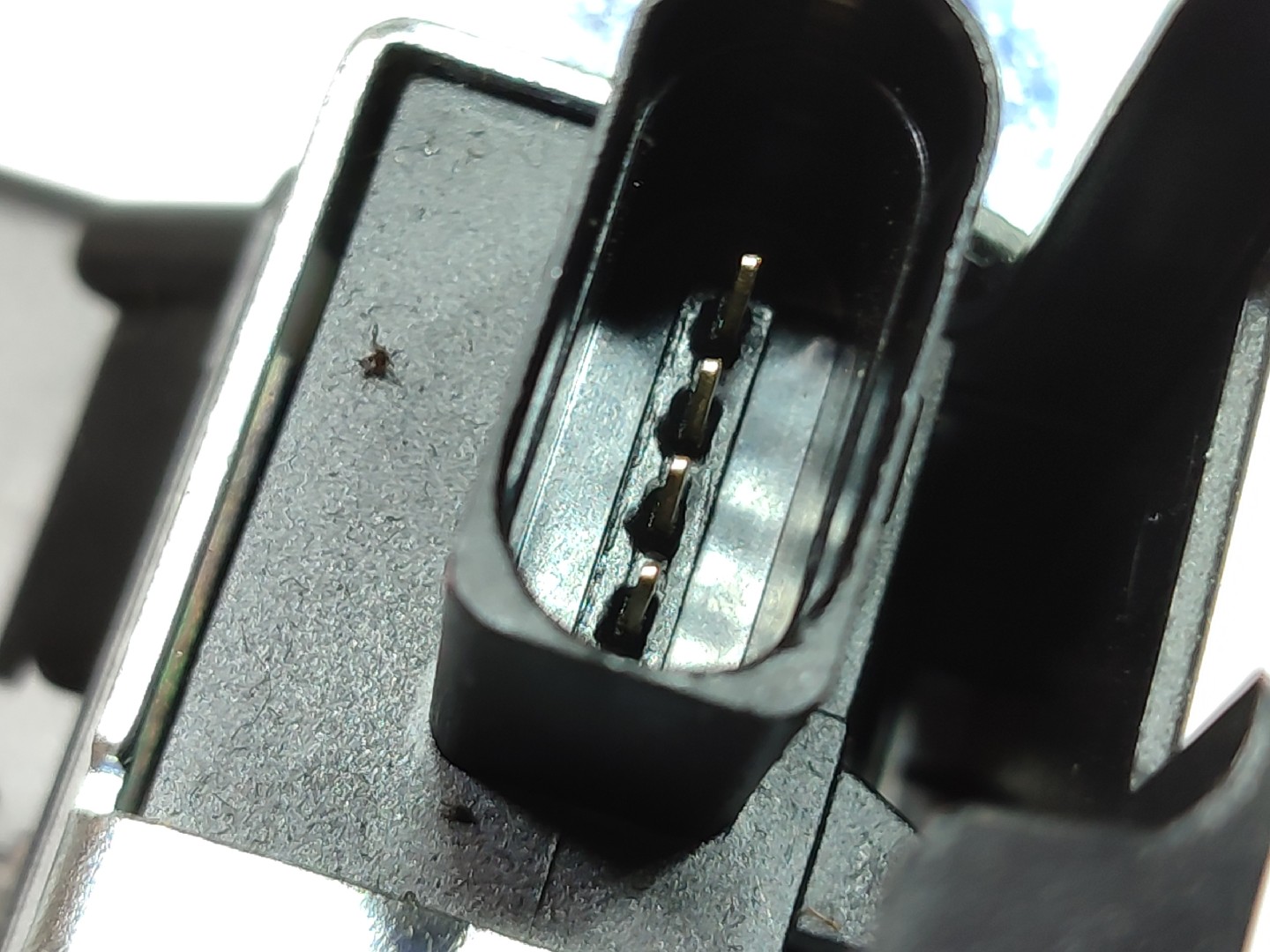 Serrure / verrou coffre VOLKSWAGEN Golf VI (5K1) Imagem-2