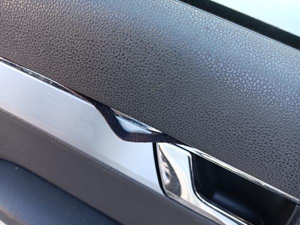 Panel puerta trasero izquierdo MERCEDES-BENZ Classe C (W204) Imagem-1