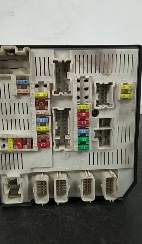 Caja fusibles / SAM / BSI RENAULT Megane III (BZ0_) Imagem-1