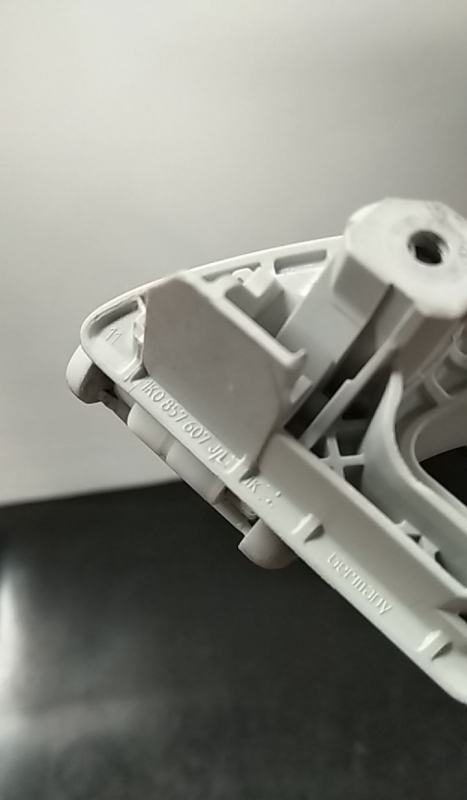 Asidero interior Delantero Derecho VOLKSWAGEN Golf V (1K1) Imagem-0