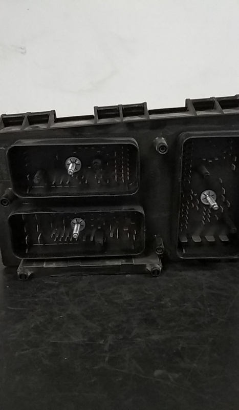 Boîte de fusibles / SAM / BSI OPEL Astra H Sedan (L69) Imagem-1