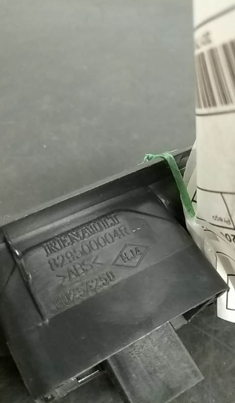 Comando / botão / interruptor vidros trás esquerdo RENAULT Megane III (BZ0_) Imagem-2