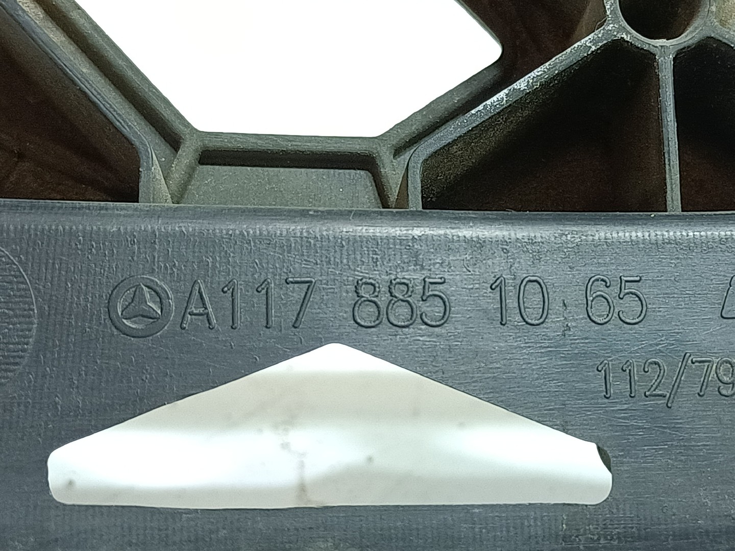 Guida paraurti anteriore destro MERCEDES-BENZ CLA Shooting Brake (X117) Imagem-2