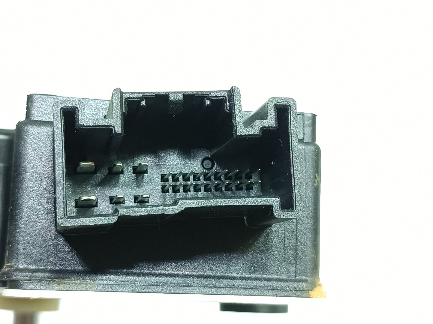 Motore alzacristallo anteriore sinistro SEAT Ibiza V (KJ1) Imagem-2