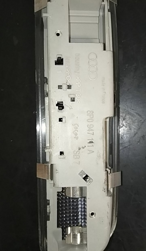 Plafoniera posteriore AUDI A3 (8P1) Imagem-1