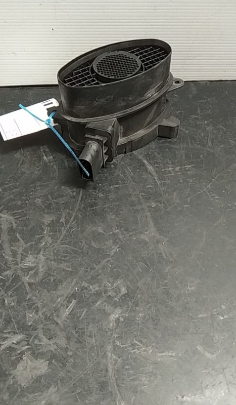 Medidor de masa de aire / Caudalímetros  BMW 1 (E87) Imagem-0